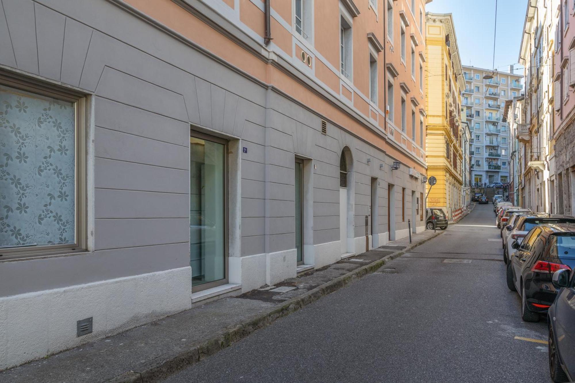 Blake, Attico Centrale Con Parcheggio A Trieste Eksteriør bilde